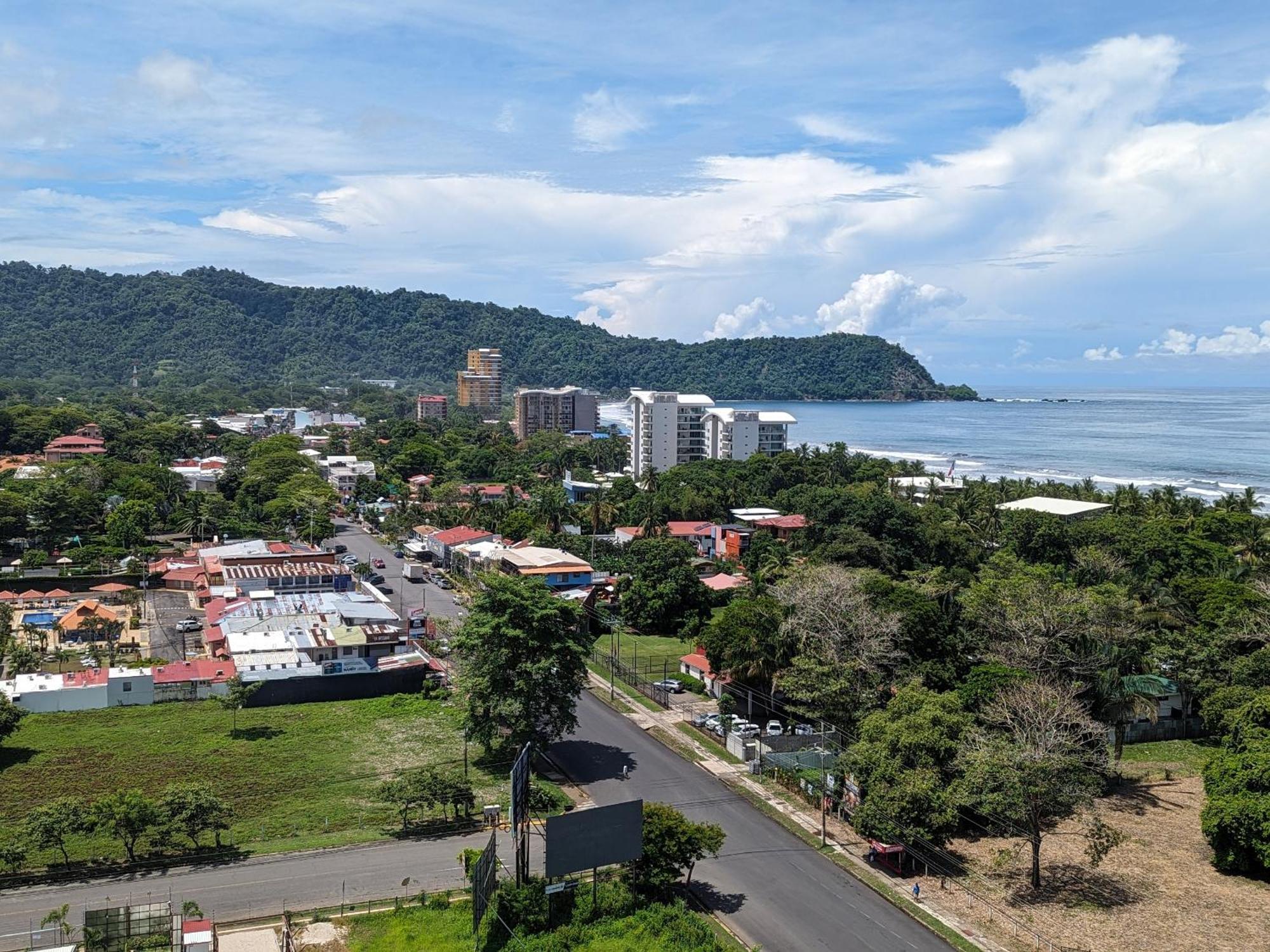 Jaco Beach, Viva Jaco, Ac, Hot Water, 3 Pools, Bbq, Rancho, Office, Gym Appartement Buitenkant foto