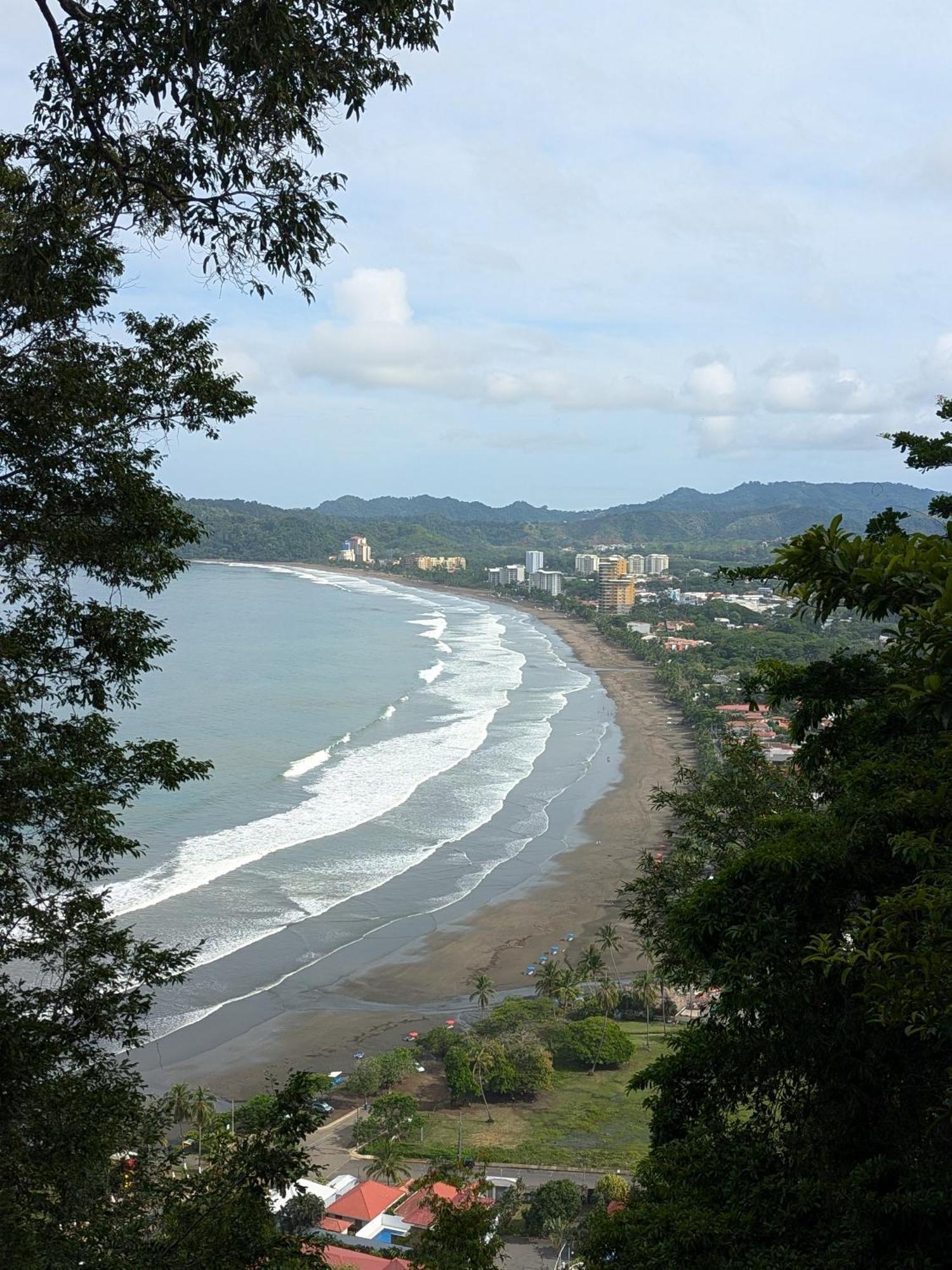 Jaco Beach, Viva Jaco, Ac, Hot Water, 3 Pools, Bbq, Rancho, Office, Gym Appartement Buitenkant foto